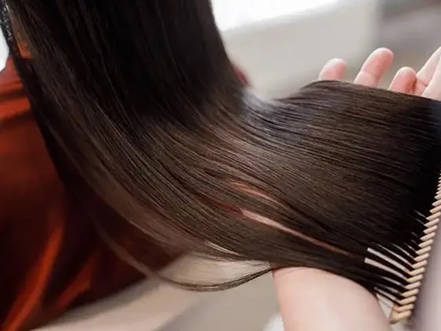 Avantajele și dezavantajele tratamentului cu keratină pentru păr